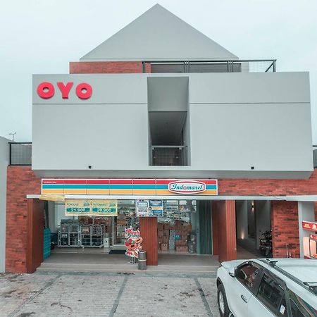 Oyo 780 Acg House Kalibata Syariah Otel Cakarta Dış mekan fotoğraf